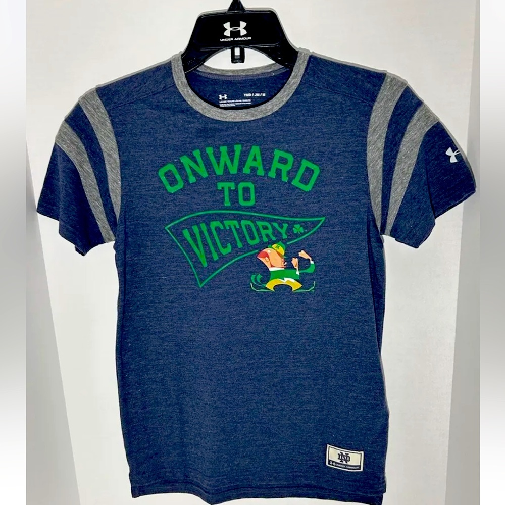 NWT! Under Armour Notre Dame Fighting Irish Youth Iconic Collection Medium Tee